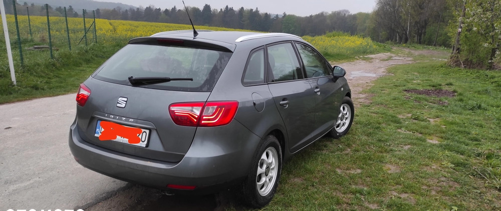 Seat Ibiza cena 26000 przebieg: 35000, rok produkcji 2014 z Skała małe 56